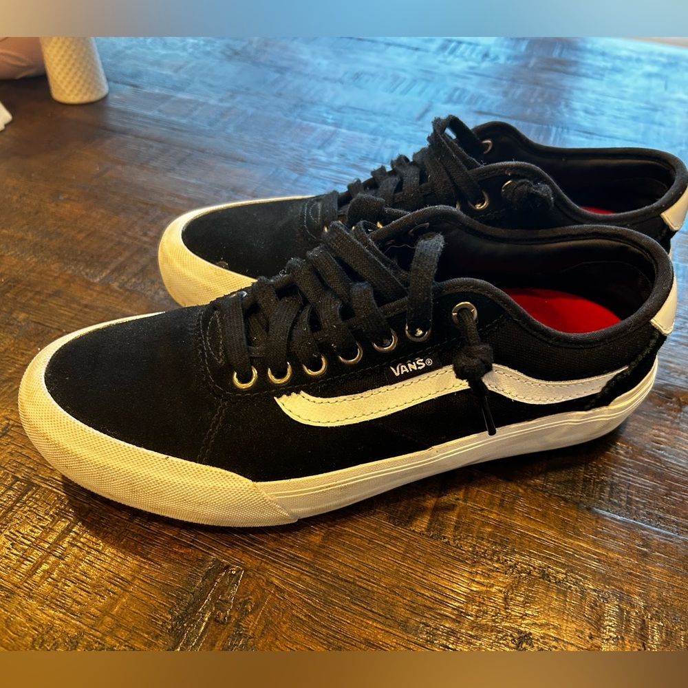 Vans Men's Classic Black and White Sneakers - Picture 1 of 3